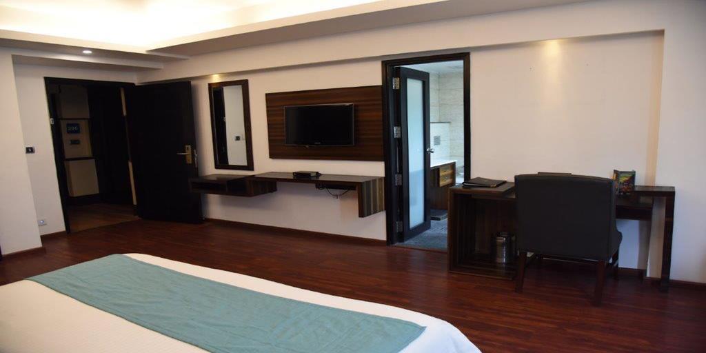 The Madison Hotel New Delhi Ngoại thất bức ảnh