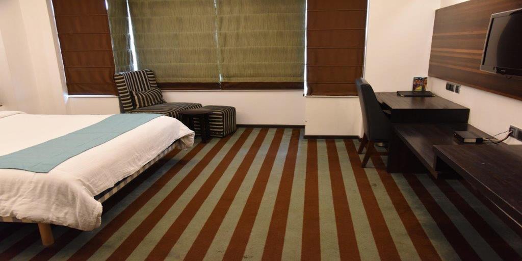 The Madison Hotel New Delhi Ngoại thất bức ảnh