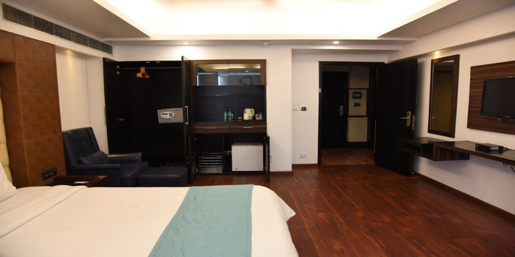 The Madison Hotel New Delhi Ngoại thất bức ảnh